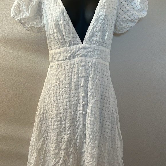 Princess Polly Attal White Deep V Puff Sleeve Button Front Midi Dress - Picture 6 of 13